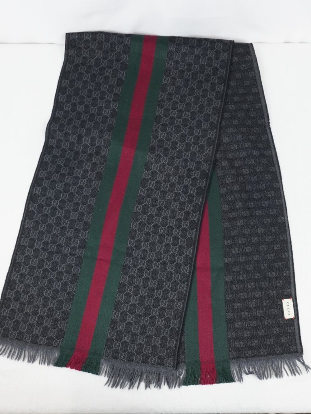 Gucci Grey GG Supreme & Web Rectangle Scarf Wrap With Red Green Stripe - VINTAGE